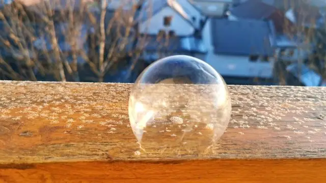 Így születik a jégbuborék (Videó: Tutu)