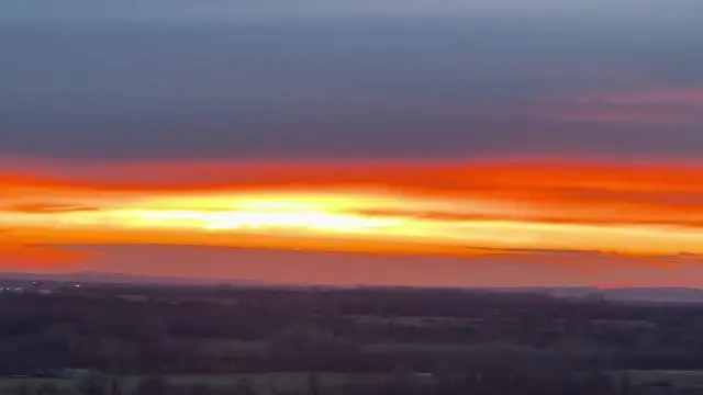 Ferihegyi reptér és a Budai hegyek, a mai naplementében :)