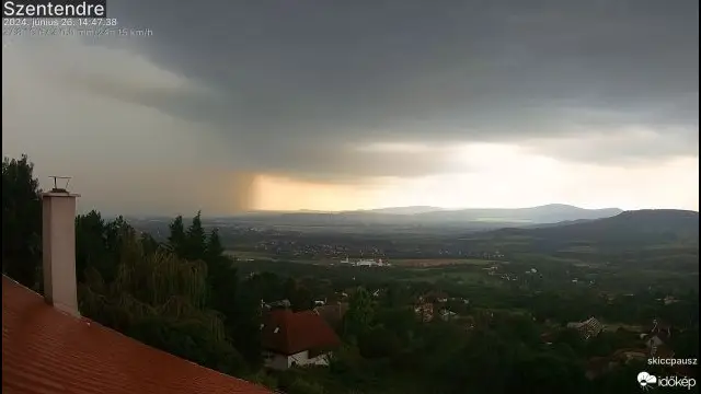 Óriási légzuhaggal csapott le a vihar Szentendrén