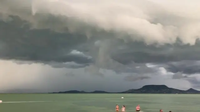 E506507D-4677-45FE-BA73-D45AD754C12C.mp4