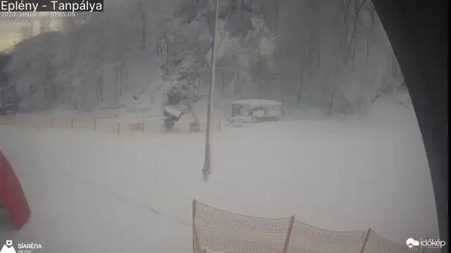 Eplény - Tanpálya (epleny_tanpalya) gyorsított felvétele