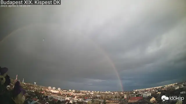 Szivárvány a főváros fölött