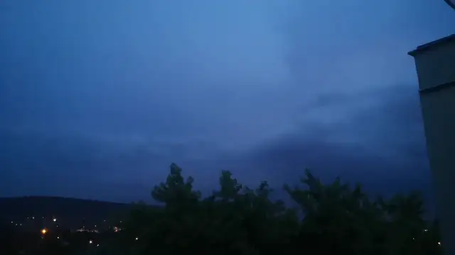 VID_20230621_212423.mp4