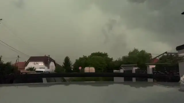 B39374C0-76F3-42FD-89FD-C1967833FCD9.mp4