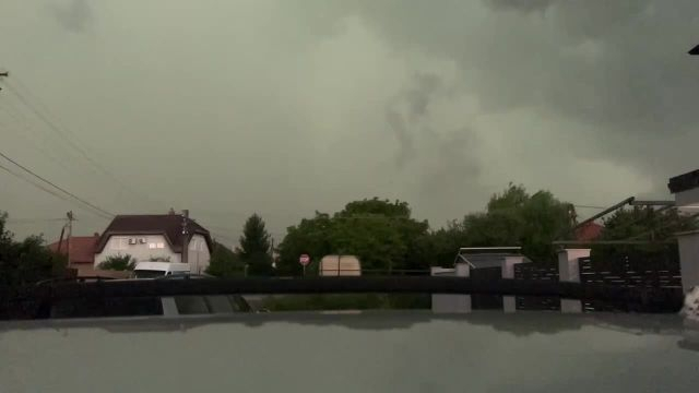 B39374C0-76F3-42FD-89FD-C1967833FCD9.mp4