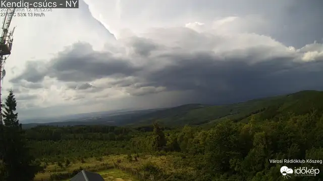 Szupercella húzott el Sopron mellett