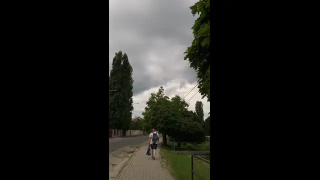 B1494DB0-2CEE-4998-B45B-0CF4CD4CEDFE.mp4