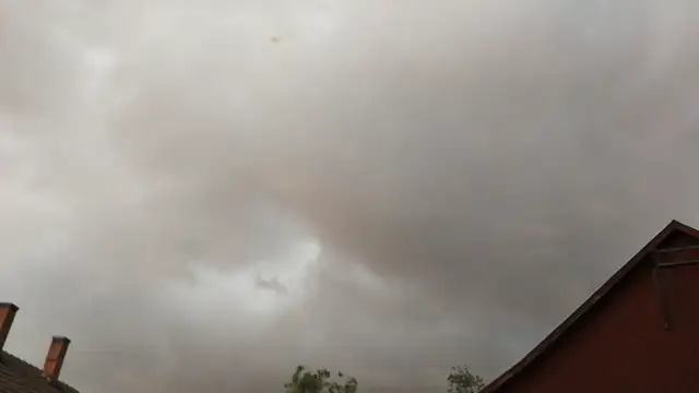 VID_20230717_175126.mp4