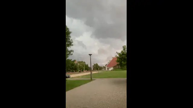 815CC454-FA4C-42B7-81F7-F7C5CFFE6D2D.mp4