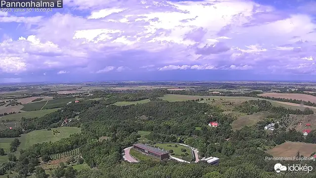 Peremfelhős zivatarok a Kisalföldön