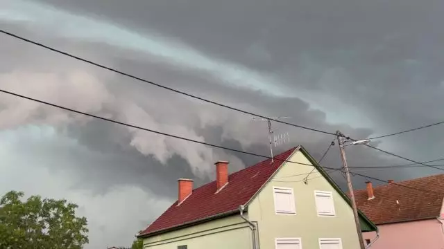 794AE0CE-DCC0-4051-B3B2-2AF6EDB7291E.mp4