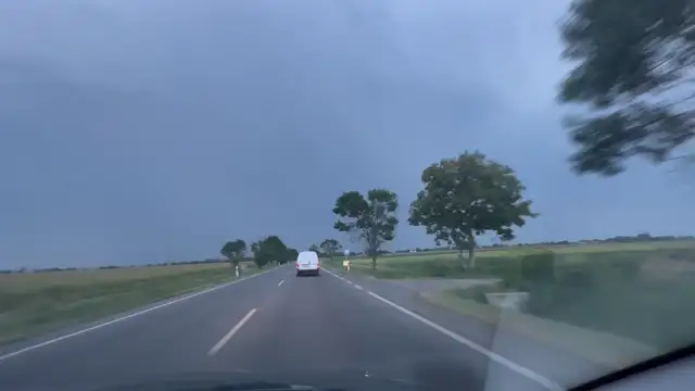 F33951EE-929F-4E40-B0BF-EA83D97A452B.mp4