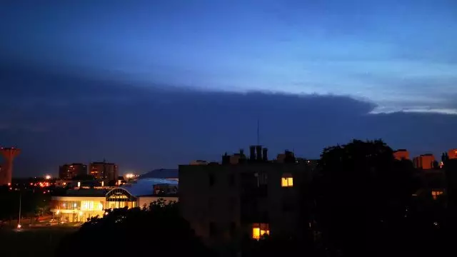 A közeledő vihar villámai Budapest XXI. kerületéből