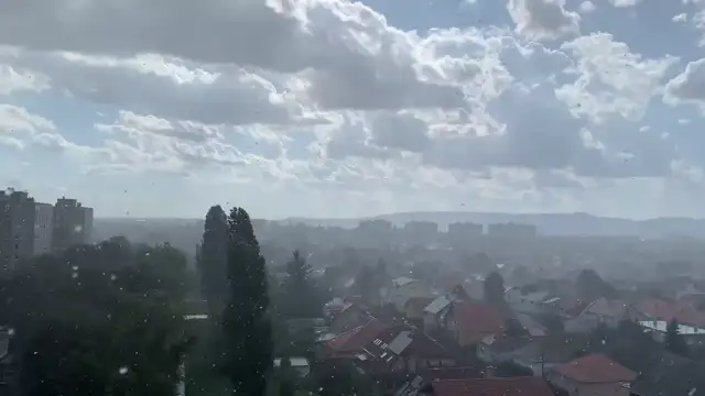 6A23AE24-B3F1-4BC7-A18B-26C44A6D9E30.mp4