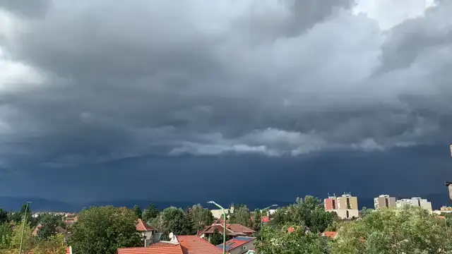 7B26FF7B-29DD-4B47-9862-99354DD10277.mp4