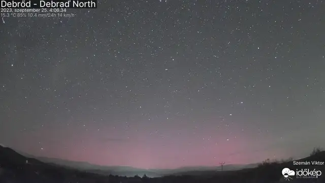 Sarki fény táncolt a debrődi webkamerán