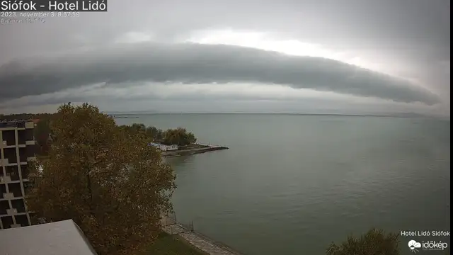 Siófok a hidegfront reggelén