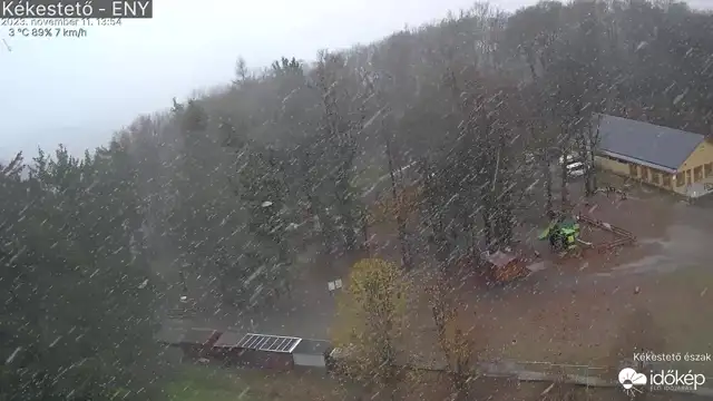 Az idei szezon első havazása Kékestetőn