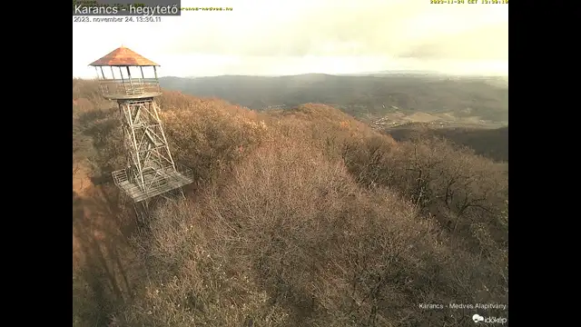 Szivárvánnyal kísért hózáporok