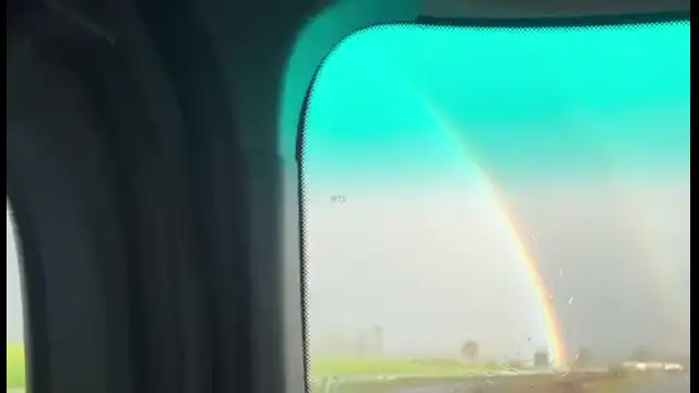 29379DBC-15BE-474F-B689-47FB72EED9BA.mp4