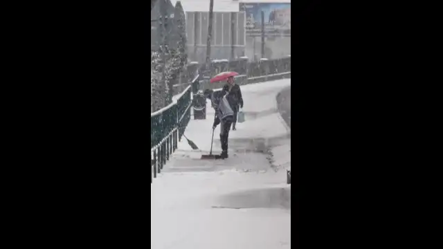 VID_20231130_120033.mp4