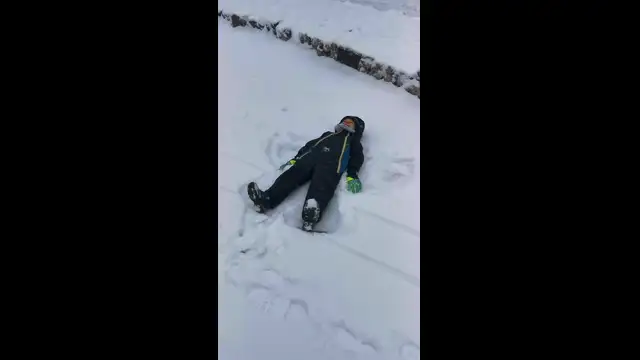 VID_20231130_132723.mp4