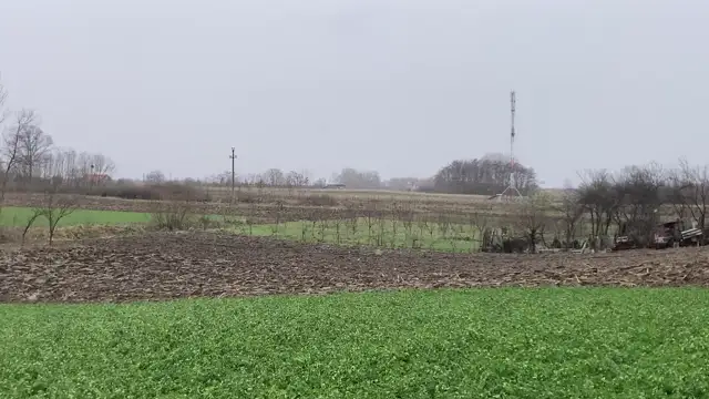 Szamosdarán itt a határ tuloldalán is megkezdődött a havazás.
