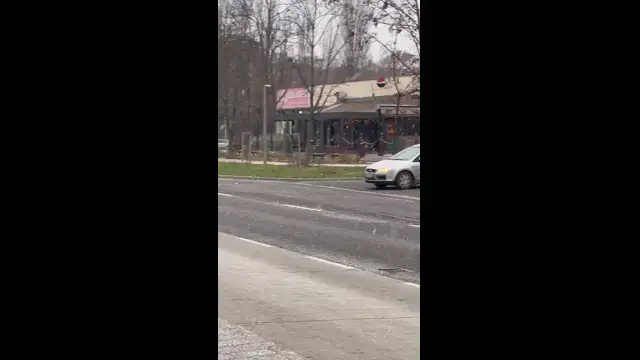 94FE46A1-3F91-4C27-B4DC-BBCBDDB39353.mp4