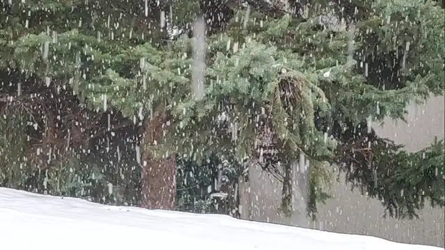 Intenzív havazás Szombathelyen 12.09.