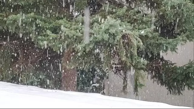 Intenzív havazás Szombathelyen 12.09.