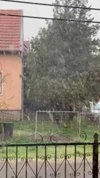 B0189CDA-7EA0-48A2-B27F-217FDC4D22DA.mp4