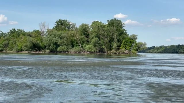 Víztölcsér a Dunán