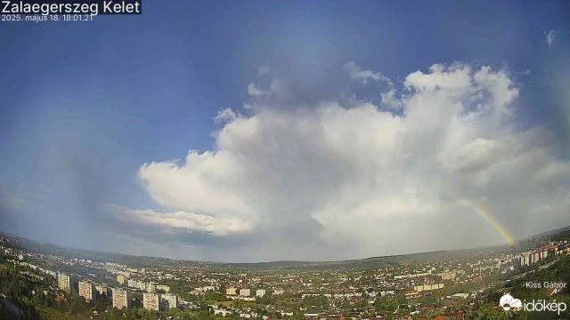 35-40 percig tündökölhettünk a Balaton feletti szivárványban