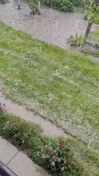 Zuhogó jégeső Cigándon