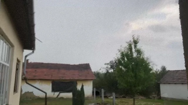 3C46C1F7-3E1D-4FE1-8CB5-DD4DA2466664.mp4