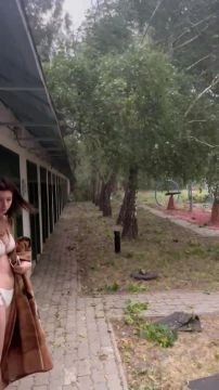 638066D0-6C19-46A1-9BE4-610EC33D9FD8.mp4