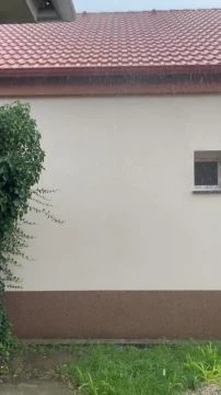 CF5F458C-520B-4538-A3F3-43E050ECD40A.mp4