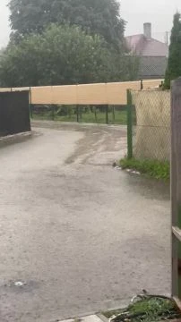 844F0C03-A6F9-47C8-8D16-4C1A07A2B700.mp4