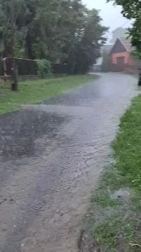 Özönvízszerű eső zúdult Kabára