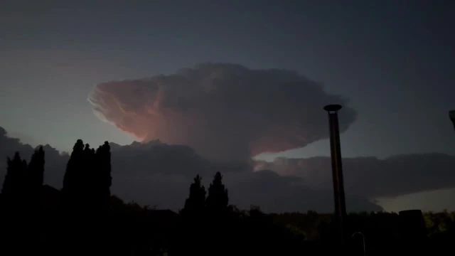 D895F336-0DDA-47AD-98D3-173A243B4E73.mp4