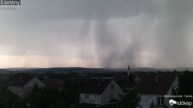 Dézsából öntik Edelényben