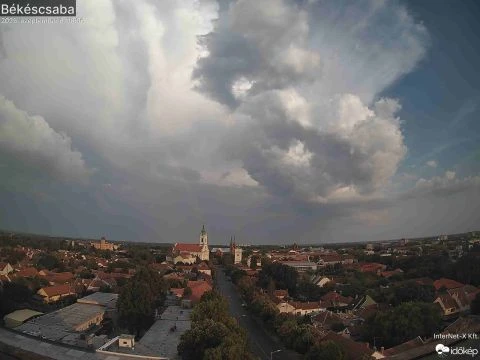 Gyönyörű, mammás zivatar Békéscsaba felett