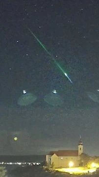 Hajnalban is tűzgömb ragyogott dél felé