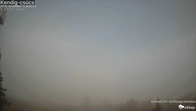 Ködív is megjelent a Kendig-csúcson, ahogy tör fölfelé a hidegpárna teteje