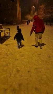 Így örültek a hónak Békásmegyeren