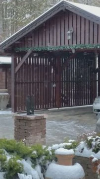 930B05DA-2B75-4E62-A12A-9D0E99C2AD43.mp4