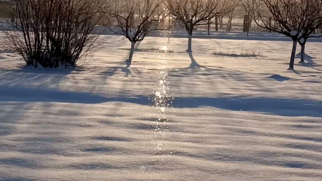 Gyémántpor hullás