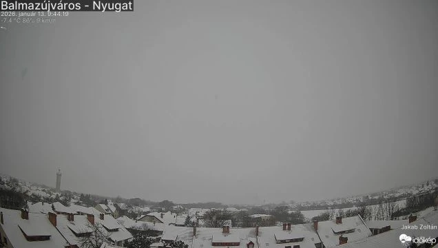 Balmazújvárosban tovább gyarapodik a hótakaró