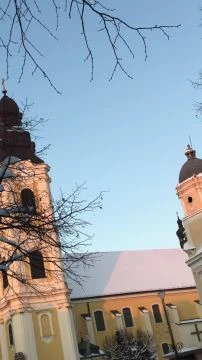 Tornyok és kupolák