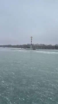 A692CA27-3460-4F2A-ABF4-3D7E2D6A5962.mp4